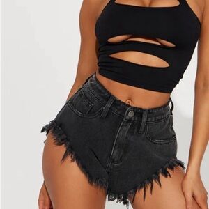 Frayed short Fashion Nova denim short dark black not faded